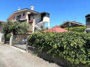 Villetta bifamiliare in vendita di 330 m² in Via...