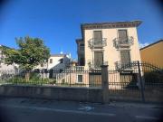 Villetta bifamiliare in vendita di 330 m² in Via Guizza...