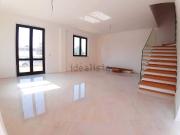 Villetta bifamiliare in vendita di 334 m² in Via ravenna