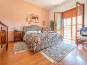 Villetta bifamiliare in vendita di 340 m² in Via Bologna