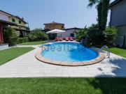 Villetta bifamiliare in vendita di 340 m² in Via...