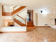 Villetta bifamiliare in vendita di 340 m² in Via Po