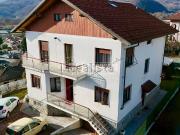 Villetta bifamiliare in vendita di 340 m² in Via San Martino