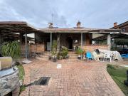 Villetta bifamiliare in vendita di 340 m² in Vicolo di...