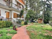 Villetta bifamiliare in vendita di 354 m² in Via...