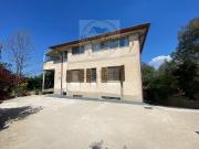 Villetta bifamiliare in vendita di 360 m² in Via...