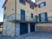Villetta bifamiliare in vendita di 380 m² in Via...