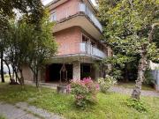 Villetta bifamiliare in vendita di 380 m² in Via Jacopo...