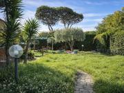 Villetta bifamiliare in vendita di 525 m² in Viale Tucidide