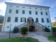 Villetta bifamiliare in vendita di 390 m² in Via...