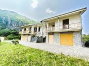 Villetta bifamiliare in vendita di 398 m²