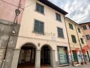 Villetta bifamiliare in vendita di 400 m² in Via F....