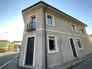 Villetta bifamiliare in vendita di 400 m² in Via G....