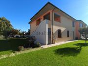 Villetta bifamiliare in vendita di 400 m² in Via Mulino, 10