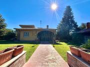 Villetta bifamiliare in vendita di 406 m² in Via del...