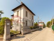 Villetta bifamiliare in vendita di 415 m² in Via Luigi...