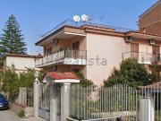 Villetta bifamiliare in vendita di 432 m² in Via Luigi...