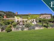 Villetta bifamiliare in vendita di 450 m²