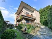 Villetta bifamiliare in vendita di 450 m² in Via della...