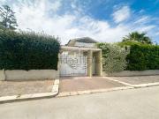 Villetta bifamiliare in vendita di 450 m² in Via Russo...