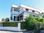 Villetta bifamiliare in vendita di 450 m² in Via Santo...