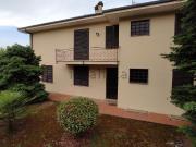 Villetta bifamiliare in vendita di 500 m² in Via IV...