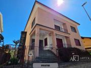 Villetta bifamiliare in vendita di 500 m² in Via... Villetta bifamiliare in vendita di 500 m² in Via...