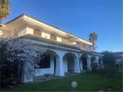 Villetta bifamiliare in vendita di 600 m²