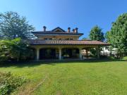 Villetta bifamiliare in vendita di 620 m² in Via...