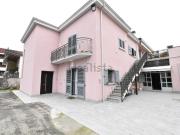 Villetta bifamiliare in vendita di 622 m² in Via...