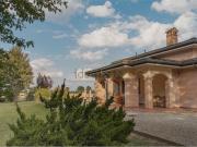 Villetta bifamiliare in vendita di 642 m² in Strada...