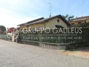 Villetta bifamiliare in vendita di 720 m² in Via...