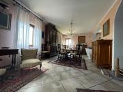 Villetta bifamiliare in vendita di 771 m² in Strada...