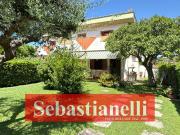 Villetta bifamiliare in vendita di 86 m² in Viale delle...