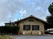 Villetta ex fienile con giardino, Poggibonsi Toscana...