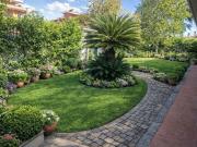 Villetta indipendente in affitto di 300 m² in Via Licio...