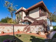 Villetta indipendente in vendita di 100 m² in Via Viareggio