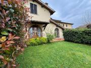 Villetta indipendente in vendita di 105 m² in Via Dante...