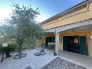 Villetta indipendente in vendita di 110 m² in Via Jenne, 48