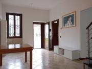 Villetta indipendente in vendita di 1294 m² in Via Scotti, 5