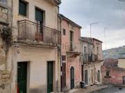 Villetta indipendente in vendita di 130 m² in Via Manzoni