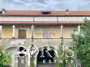 Villetta indipendente in vendita di 1367 m² in Via Libertà