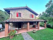 Villetta indipendente in vendita di 140 m² in Via Biglio