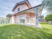 Villetta indipendente in vendita di 140 m² in Via Palani