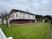 Villetta indipendente in vendita di 140 m² in Via XXV Aprile