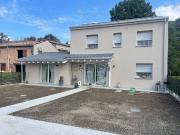 Villetta indipendente in vendita di 145 m² in Via beccari