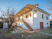 Villetta indipendente in vendita di 150 m² in Via Alba, 22