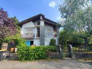 Villetta indipendente in vendita di 150 m² in Via Intra...