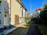 Villetta indipendente in vendita di 160 m² in Via Dante...