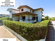 Villetta indipendente in vendita di 160 m² in Via Nuovo...